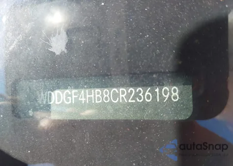 2012 Mercedes-Benz C 250 Sport из США, поврежденный, VIN WDDGF4HB8CR236198